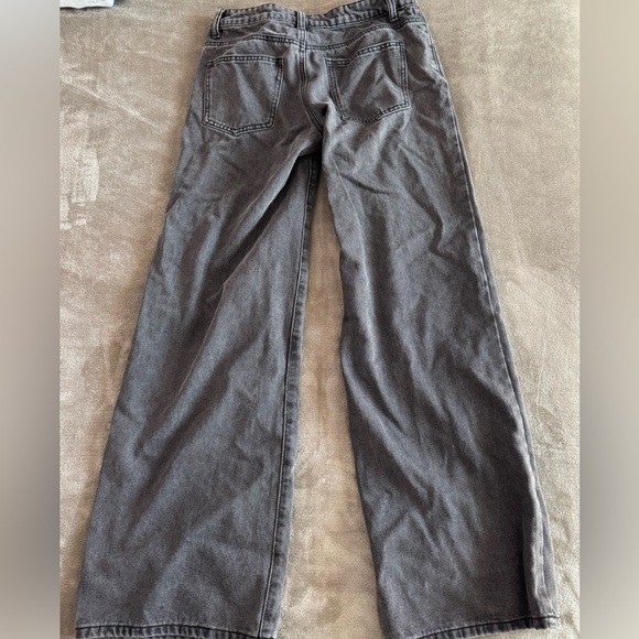 Edikted Raelynn Washed Low Rise Jeans - Picture 2 of 4